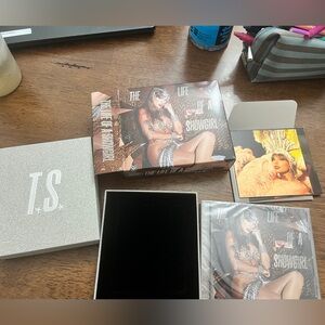 The Life of a Showgirl CD: Its Beautiful edition